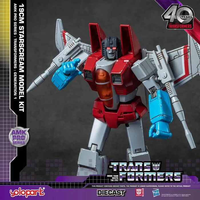 TRANSFORMERS - Generation One AMK Pro Series - Starscream Plastic Model Kit