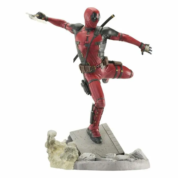 MARVEL - Marvel Gallery - Deadpool & Wolverine - Deadpool Pvc Figure