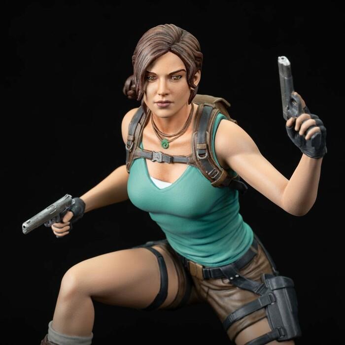 TOMB RAIDER - Lara Croft Pvc Figure
