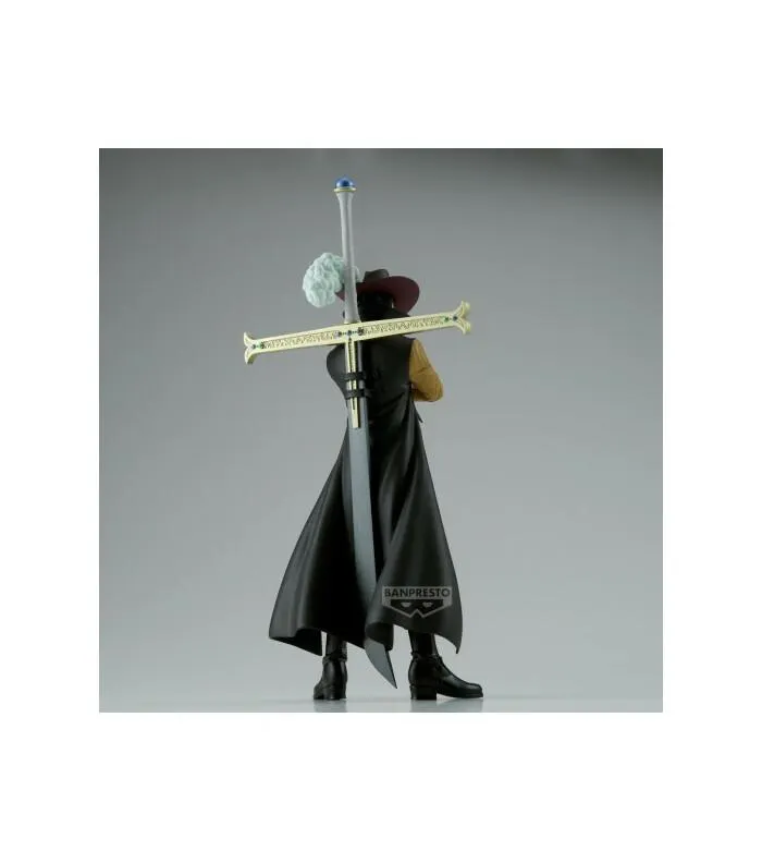 ONE PIECE - The Grandline Men Extra Dracule Mihawk Pvc Figure