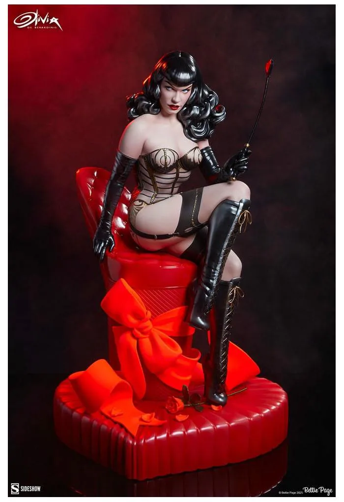 BETTIE PAGE - Love Hurts Polystone Statue