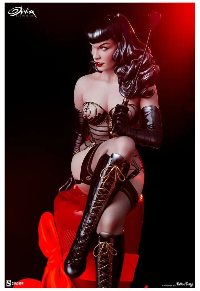 BETTIE PAGE - Love Hurts Polystone Statue