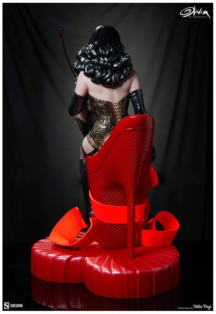 BETTIE PAGE - Love Hurts Polystone Statue