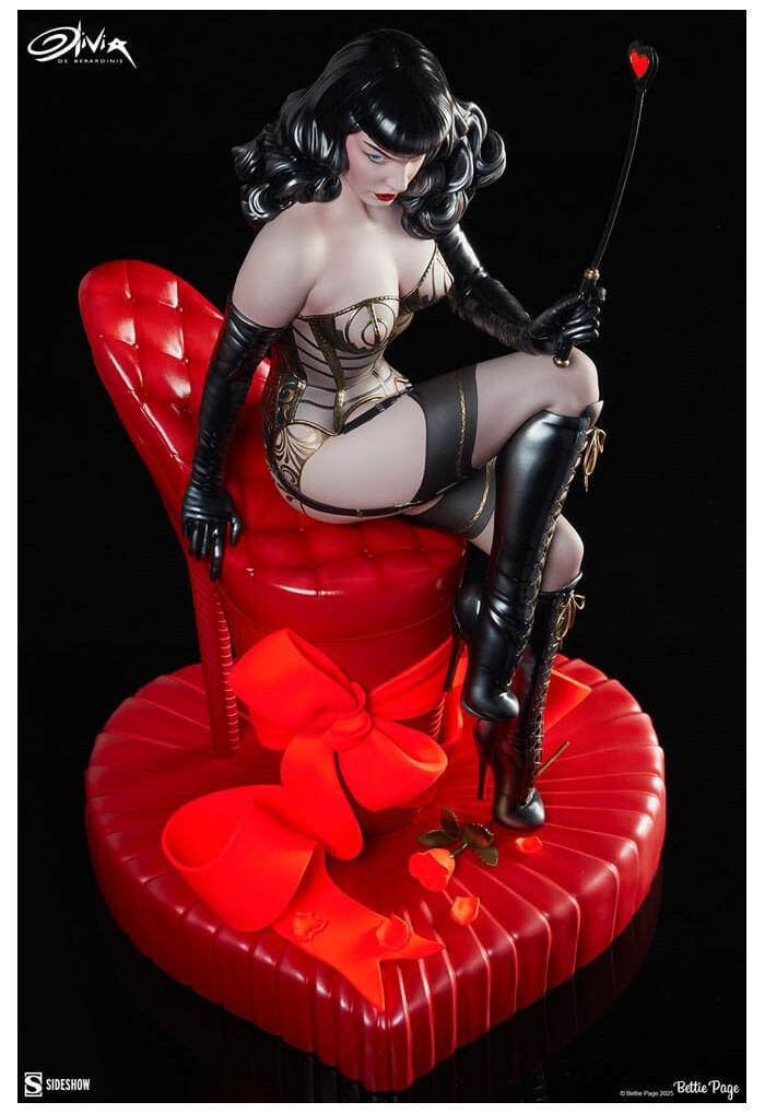 BETTIE PAGE - Love Hurts Polystone Statue