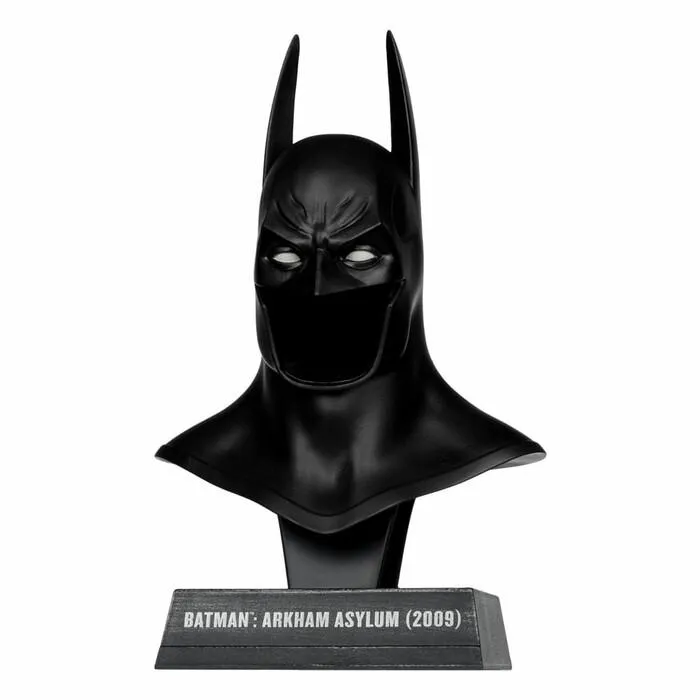 BATMAN - Arkham Asylum - Bat Cowl 1/3 Mini Replica