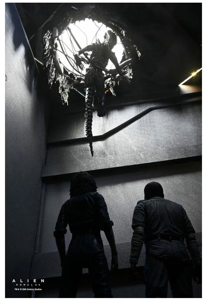 ALIEN - Romulus - Suspended Lab Xenomorph XX121 Deluxe Action Figure