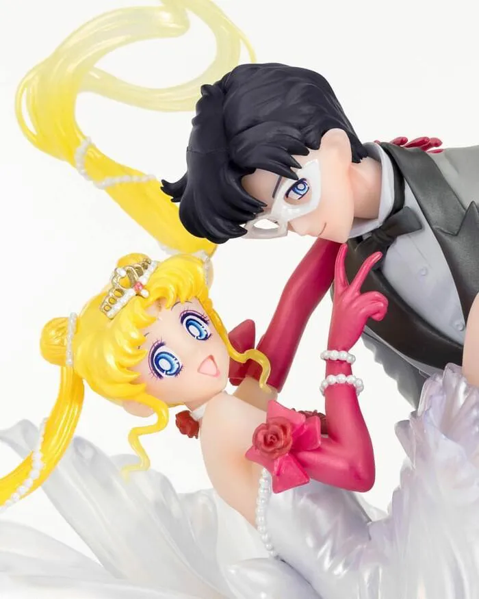 SAILOR MOON - Usagi & Tuxedo Mask Moonlight Glow Edition Figuarts ZERO Chouette Pvc Figure