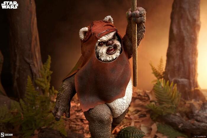 STAR WARS - Episode VI Return of the Jedi - Wicket Premium Format Figure 1/4 Statue