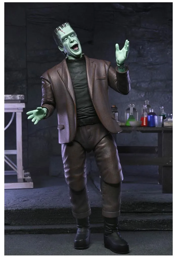 THE MUNSTERS - Herman Munster Ultimate Action Figure