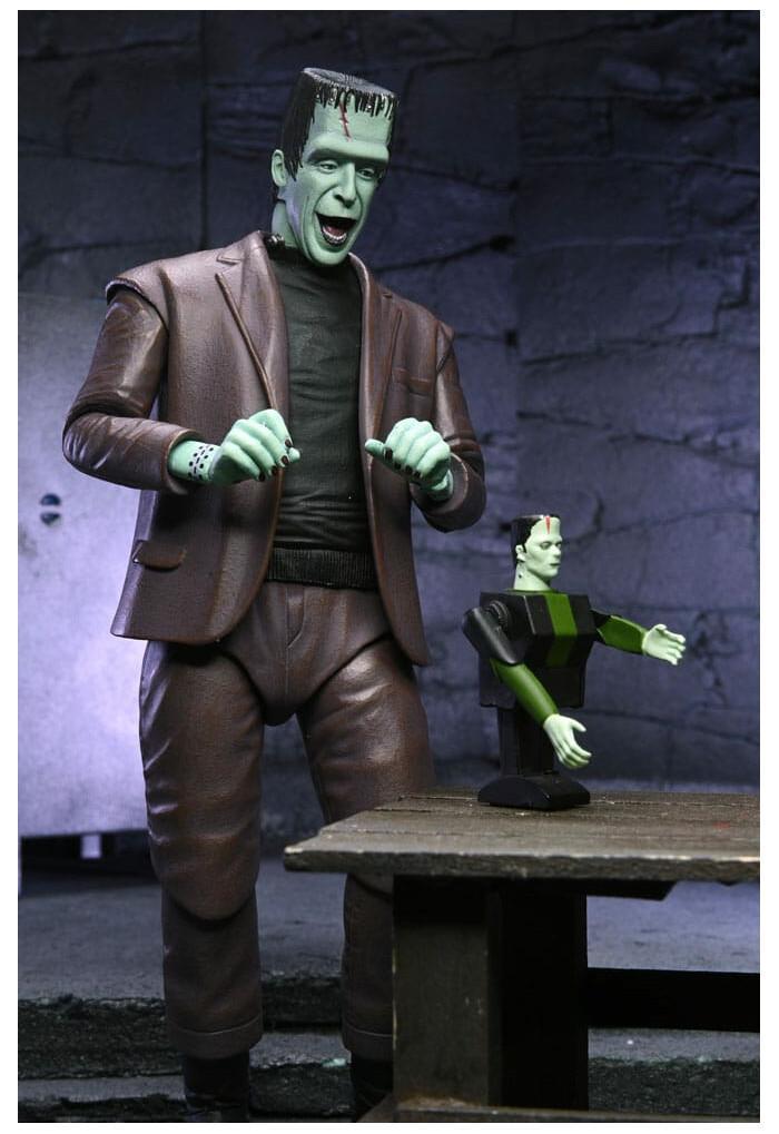 THE MUNSTERS - Herman Munster Ultimate Action Figure