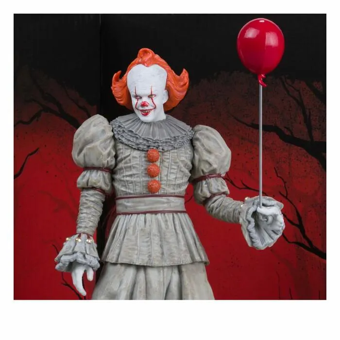 IT - Welcome to Derry - Movie Maniacs - Pennywise Gold Label Action Figure