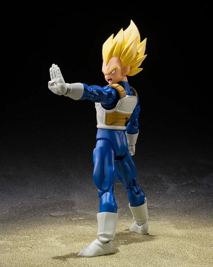 DRAGON BALL Z - Super Saiyan Vegeta Dangerous Pride S.H. Figuarts Action Figure