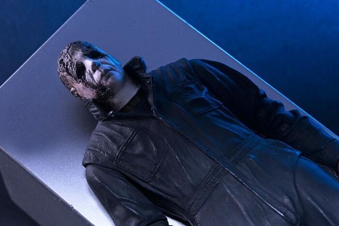 HALLOWEEN - Resurrection - Michael Myers Ultimate Action Figure