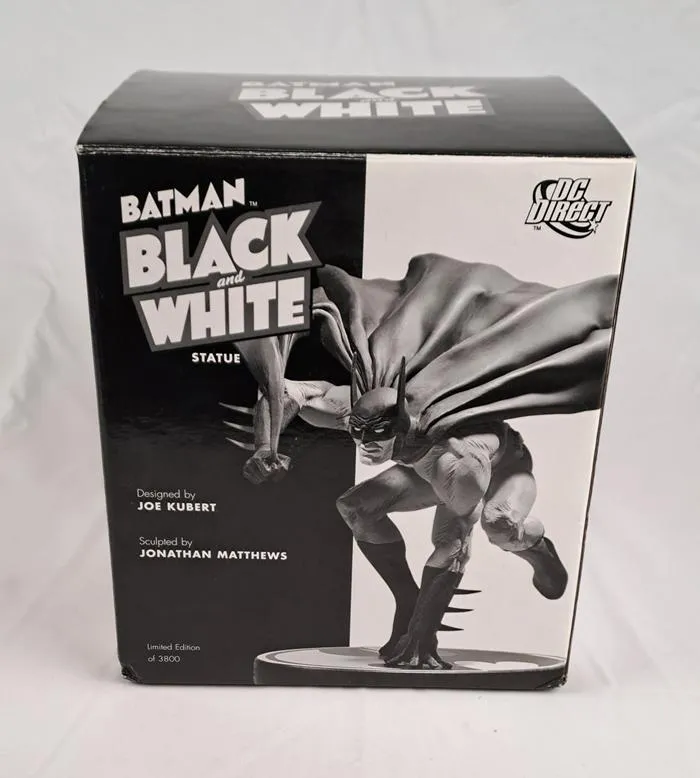 BATMAN - Black & White Batman by Joe Kubert Resin Statue