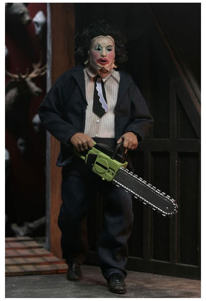 TEXAS CHAINSAW MASSACRE - Pretty Woman Leatherface Clothed Action Figure