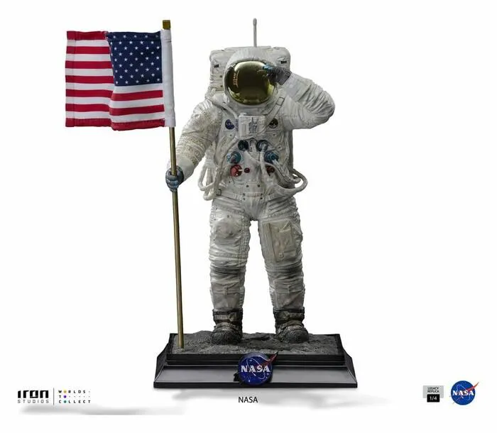 NASA - Apollo 11 Astronaut 1/4 Legacy Replica Polystone Statue