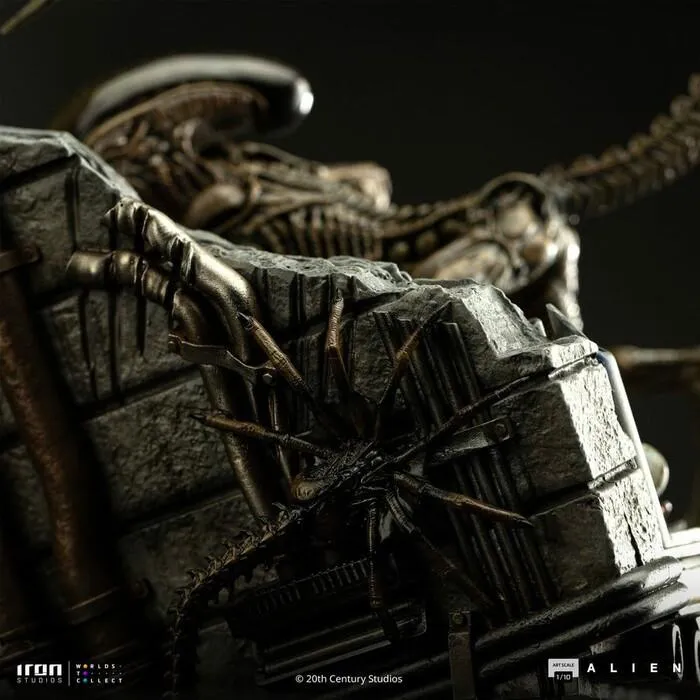 ALIEN 3 - Ellen Ripley and Dog Alien 1/10 Art Scale Statue