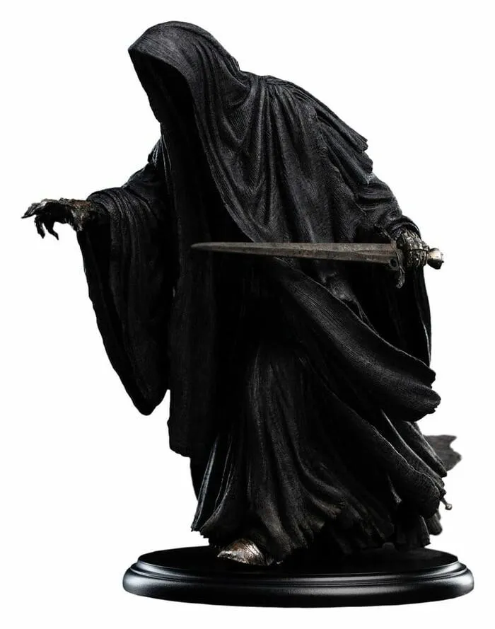 LORD OF THE RINGS - Ringwraith at the Prancing Pony Mini Polystone Statue